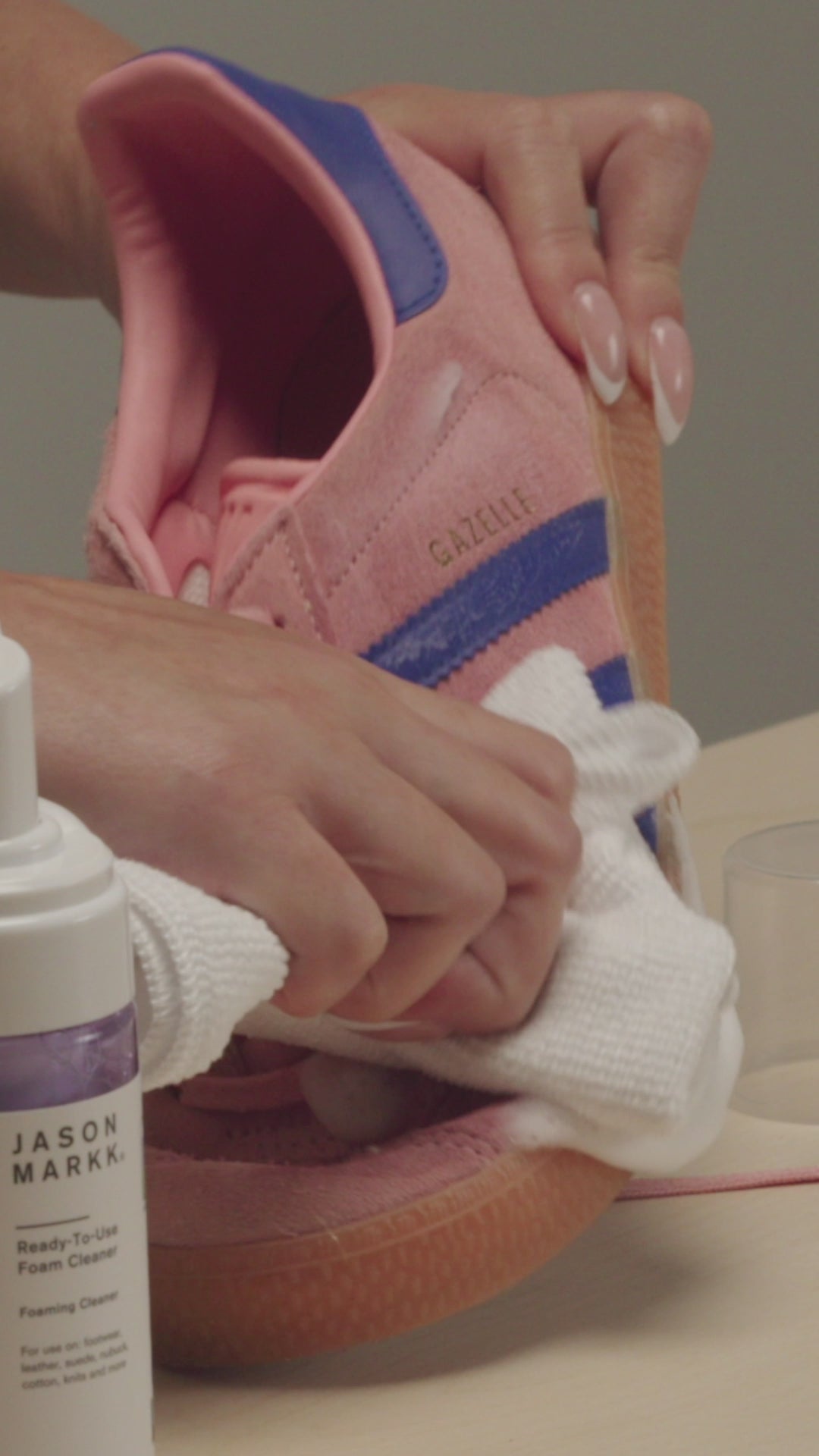 EXTRACTING MOISTURE, DIRT AND STAINS FROM A PAIR OF SUEDE ADIDAS GAZELLE WITH A JASON MARKK MICROFIBER TOWEL USING PRESSURE