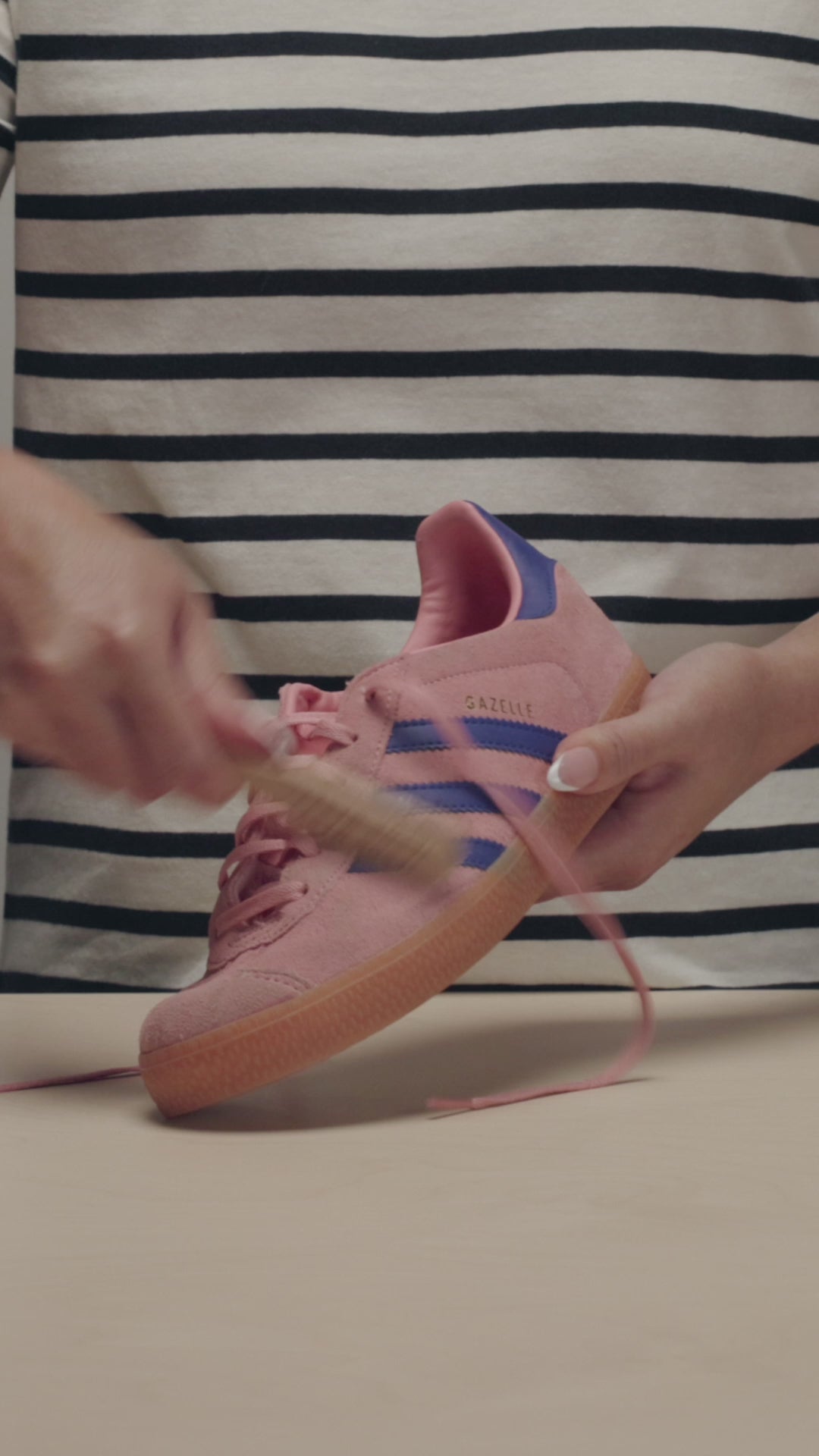 DRY BRUSHING SUEDE OFF THE SURFACE WITH THE JASON MARKK SUEDE CLEANING BRUSH